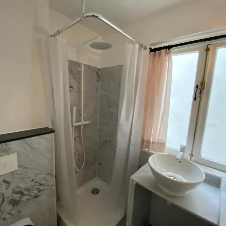 Cozy Studio In The Heart Of 여관